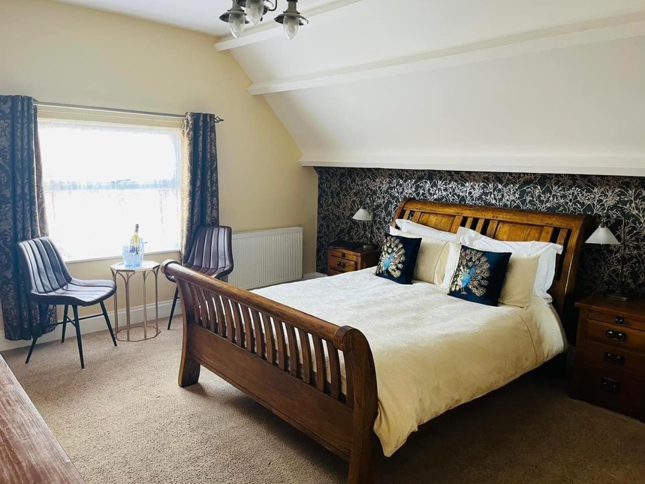 Abbotsleigh Of Whitby Bed & Breakfast Екстериор снимка