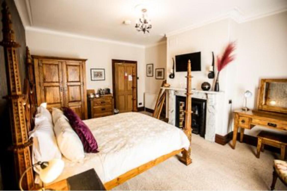 Abbotsleigh Of Whitby Bed & Breakfast Екстериор снимка